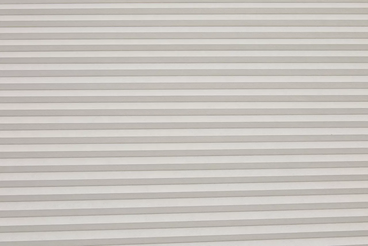 Gray Cellular Cordless Shade Blind, (48" X 72") 4 Gray Cellular Cordless Shade Blind, (48" X 72") - Image 4