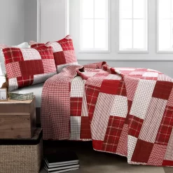 Greenville White & Red Plaid Patchwork Full/Queen 3-Piece Quilt Set -Home Decor Store 810553069 2
