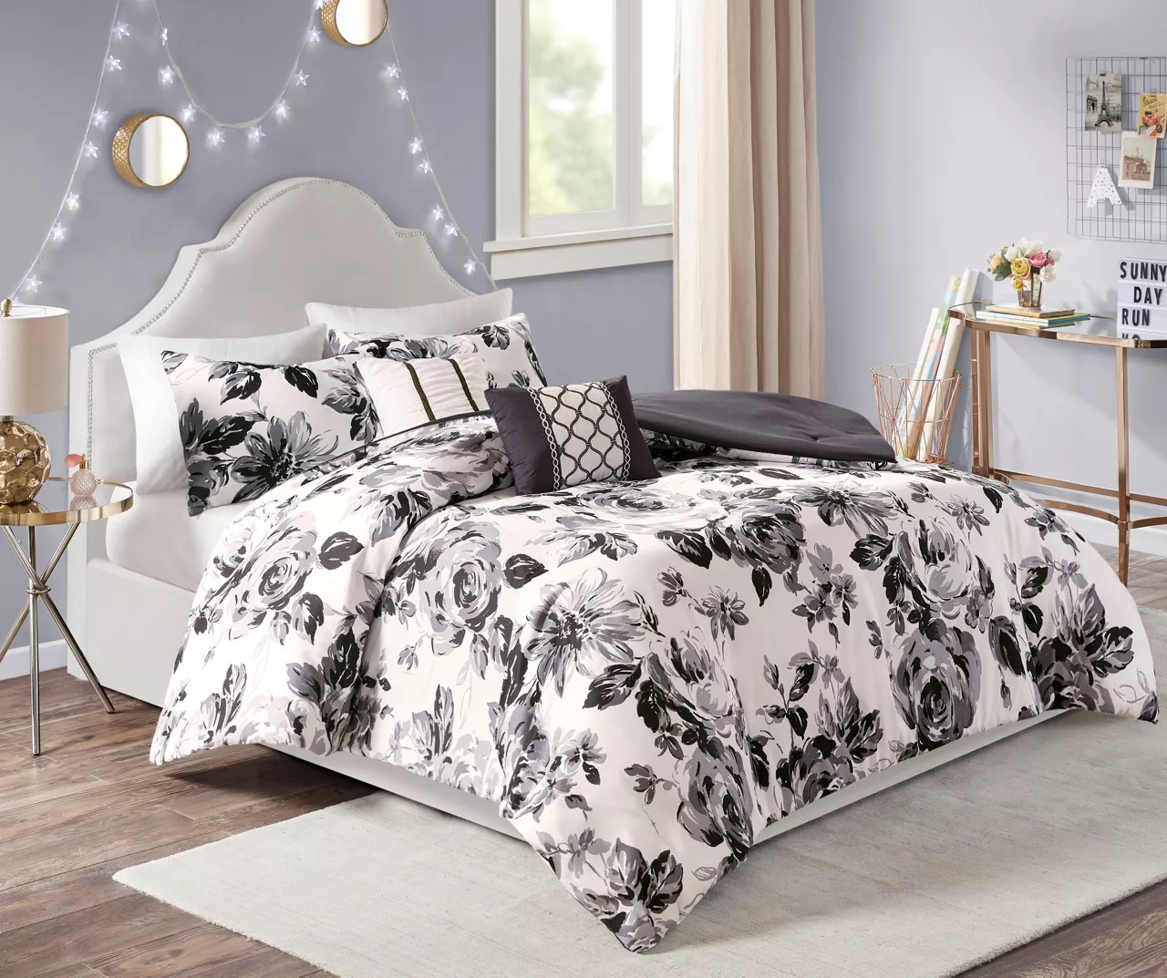 Hannah White & Black Floral Comforter Set 2 Hannah White & Black Floral Comforter Set - Image 2